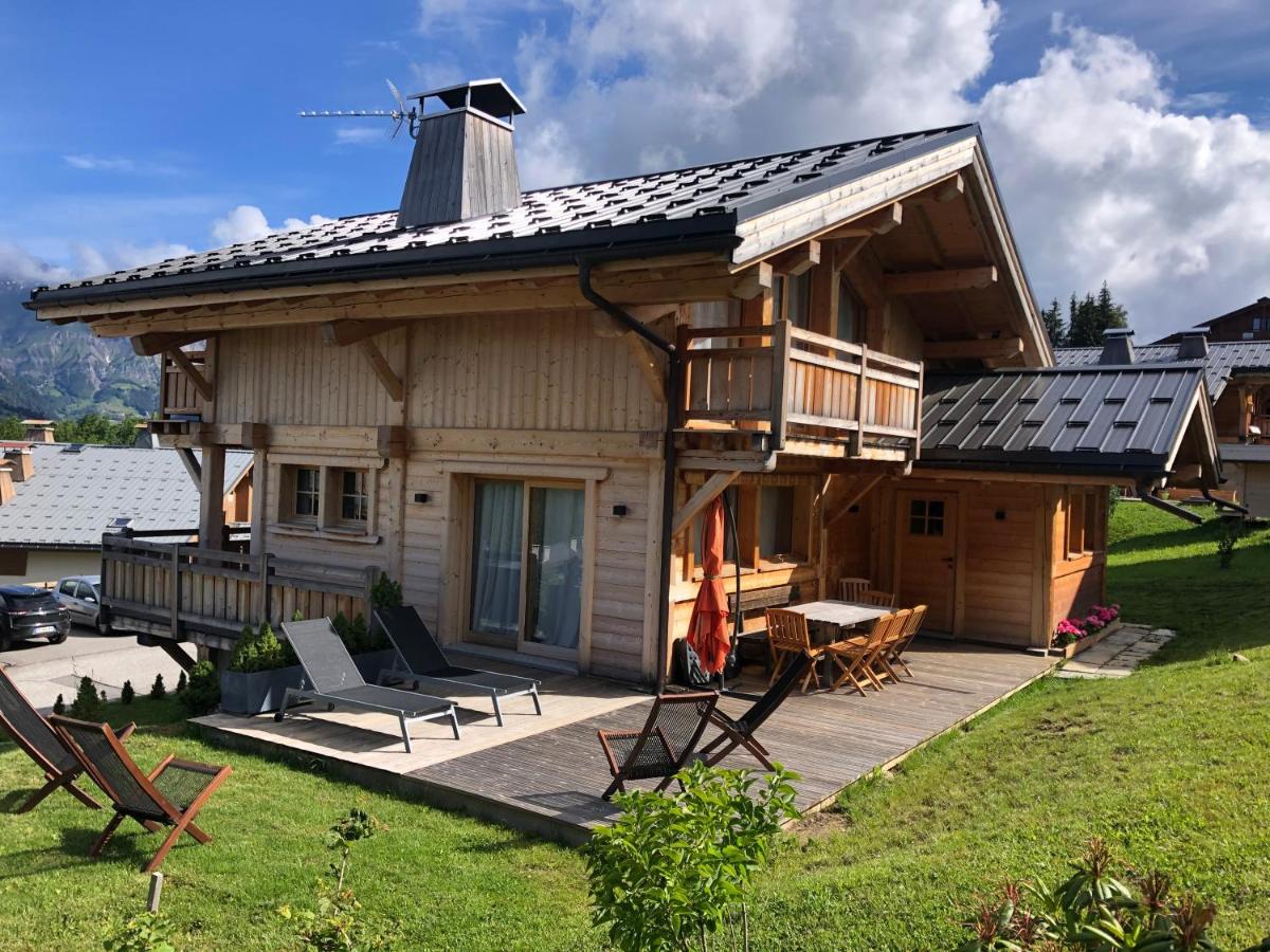 Chalet Nanook นอเทรอ-ดาม-เด-เบลล์คอมบ์ ภายนอก รูปภาพ