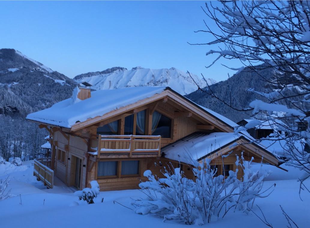 Chalet Nanook นอเทรอ-ดาม-เด-เบลล์คอมบ์ ภายนอก รูปภาพ