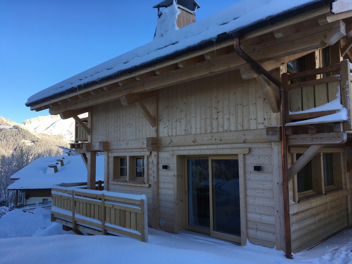 Chalet Nanook นอเทรอ-ดาม-เด-เบลล์คอมบ์ ภายนอก รูปภาพ