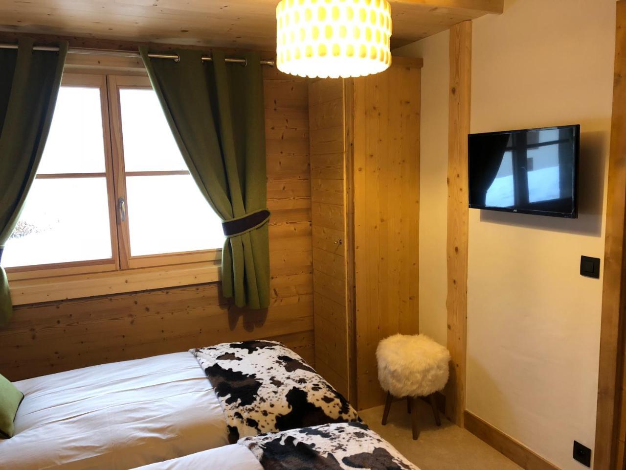 Chalet Nanook นอเทรอ-ดาม-เด-เบลล์คอมบ์ ภายนอก รูปภาพ