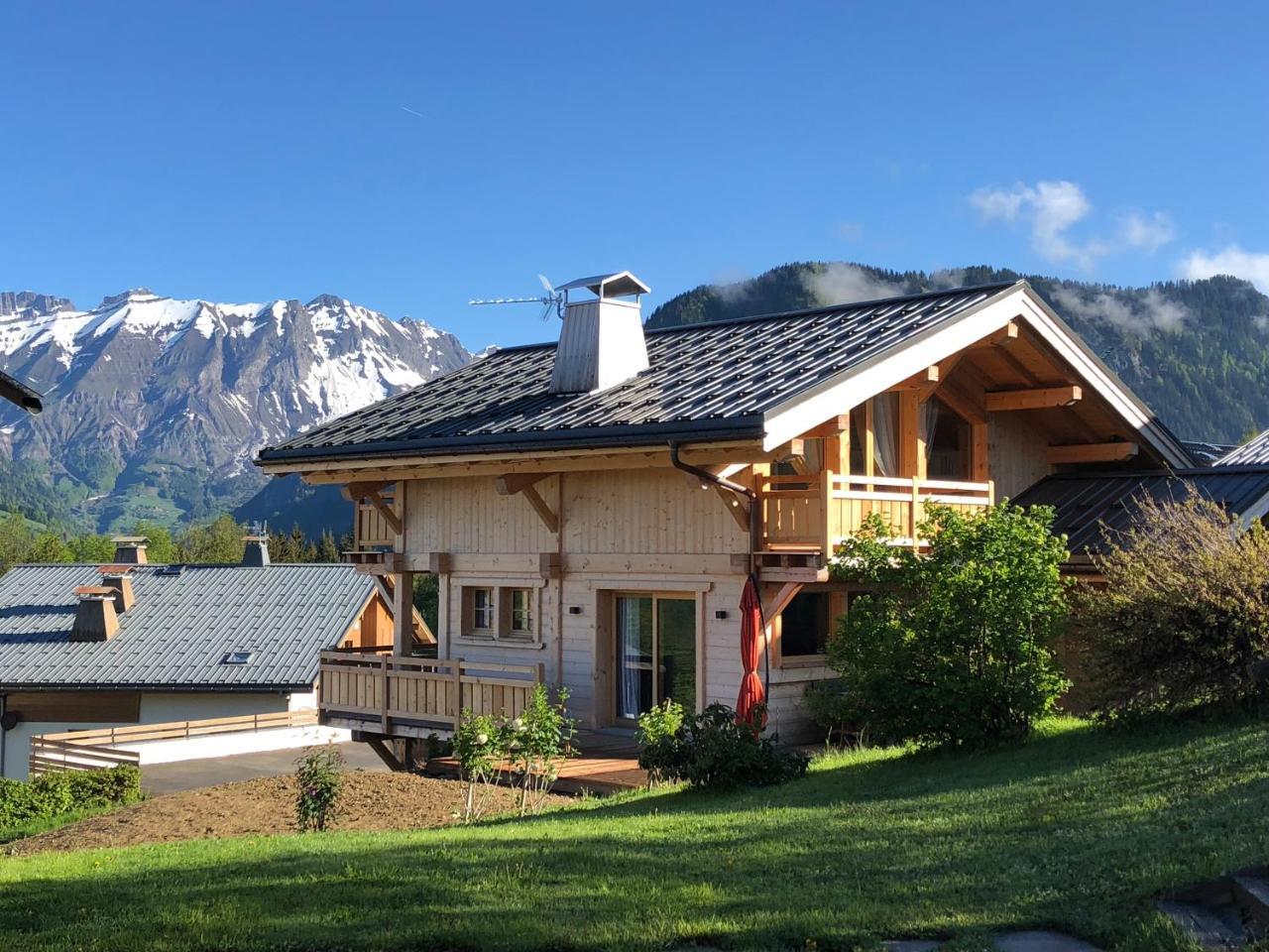 Chalet Nanook นอเทรอ-ดาม-เด-เบลล์คอมบ์ ภายนอก รูปภาพ