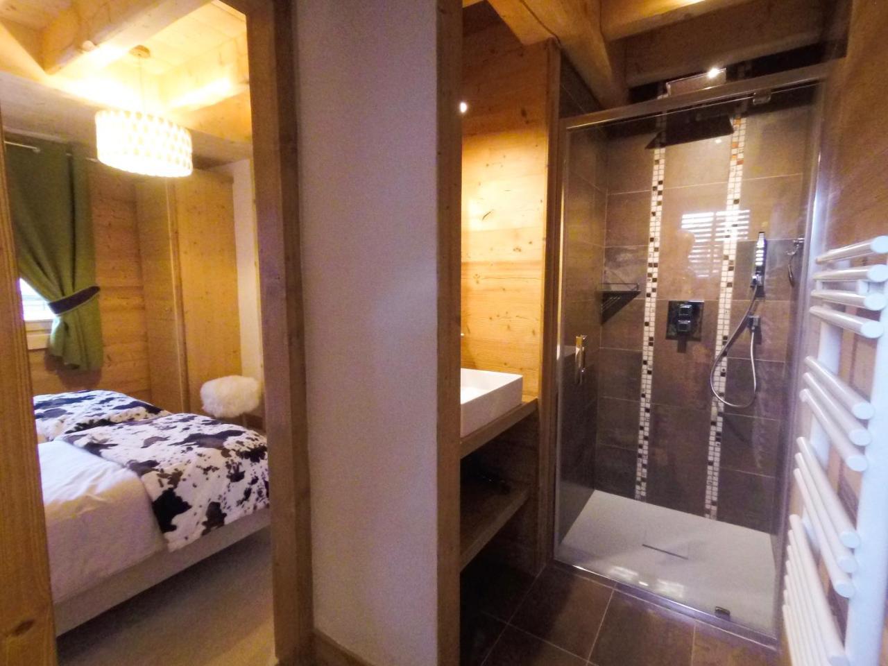Chalet Nanook นอเทรอ-ดาม-เด-เบลล์คอมบ์ ภายนอก รูปภาพ