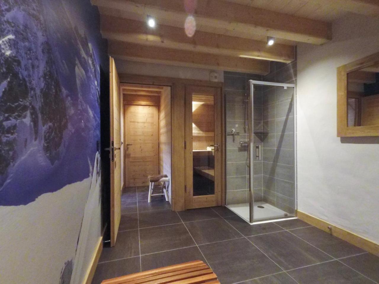 Chalet Nanook นอเทรอ-ดาม-เด-เบลล์คอมบ์ ภายนอก รูปภาพ